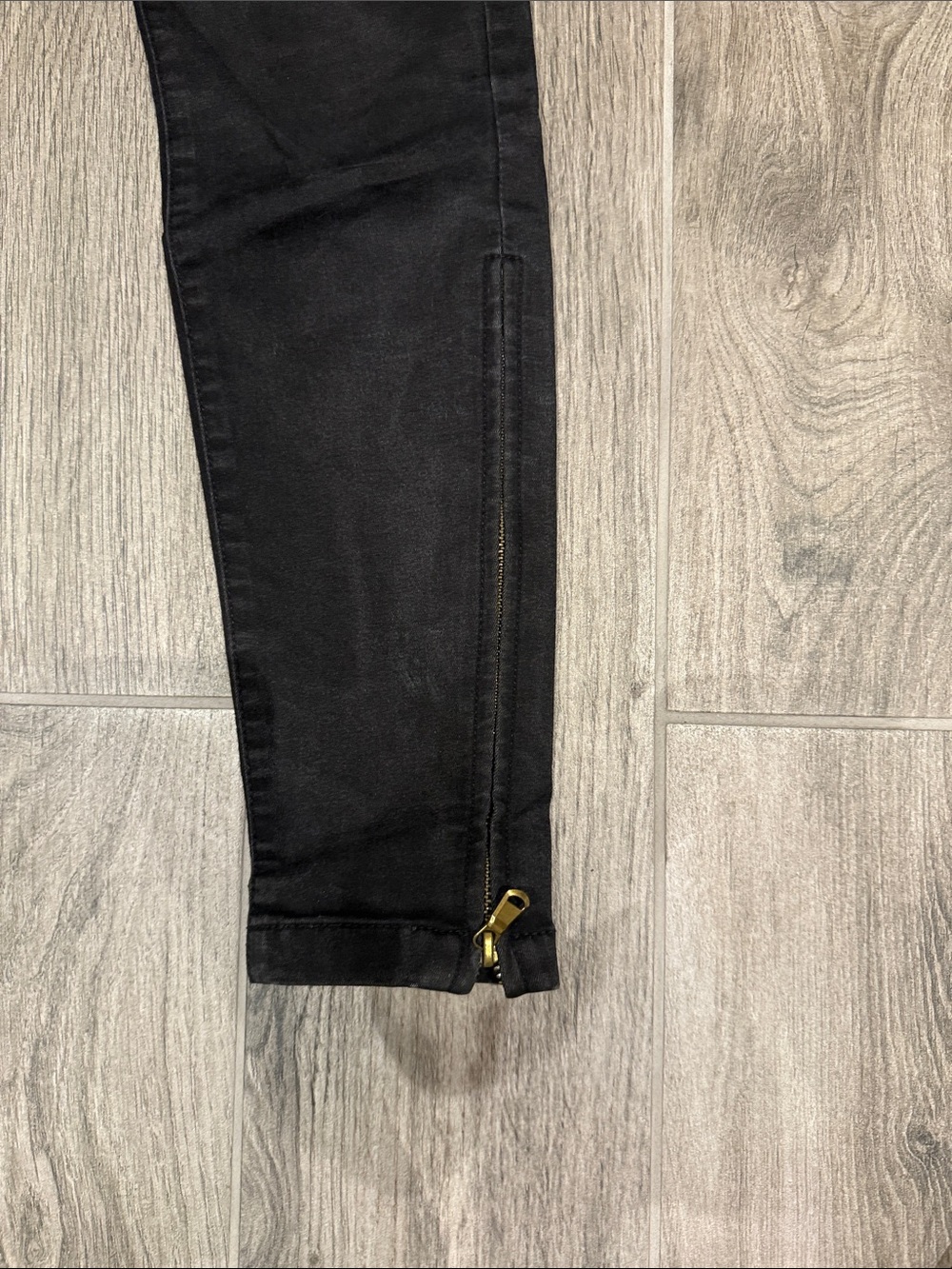 Zara Black Skinny Jeans with Gold Zip Details - Picture 2 of 3